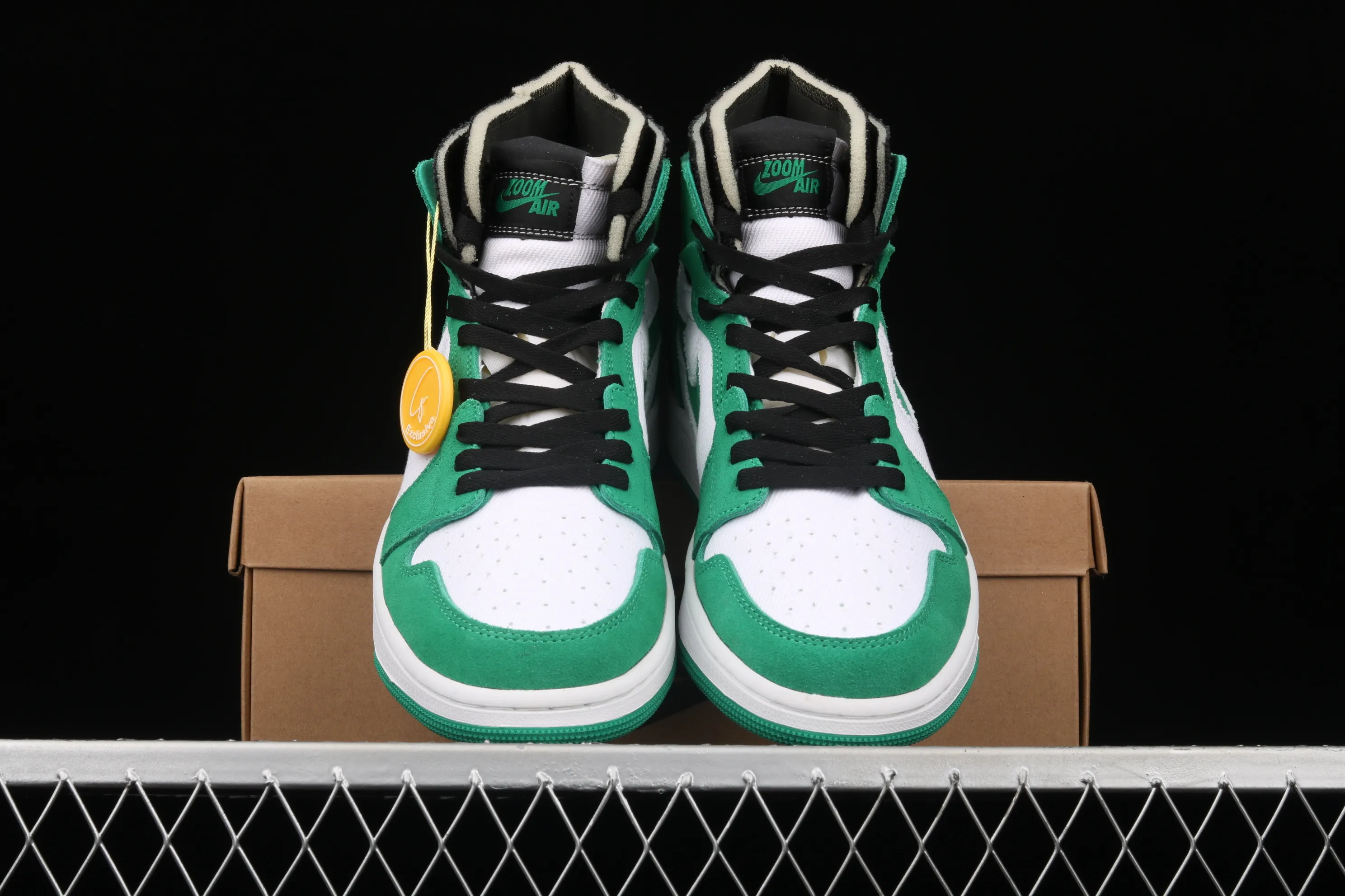 All categories Air Jordan Jordan series basketball shoes Air Jordan 1 High G version Air Jordan 1 Zoom CMFT "Stadium Green" AJ1 Joe 1 white and green stitching CT0978-300